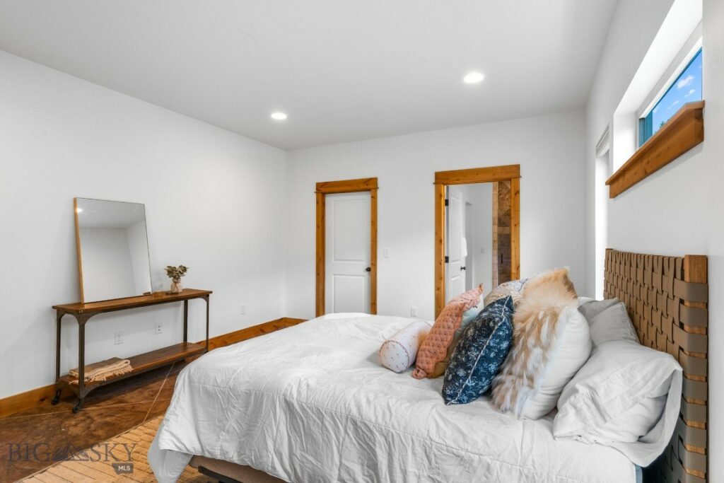 Bozeman MT 59718 - 16