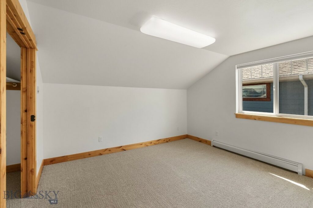 2464 Ferguson Avenue