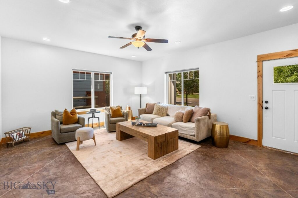 2464 Ferguson Avenue