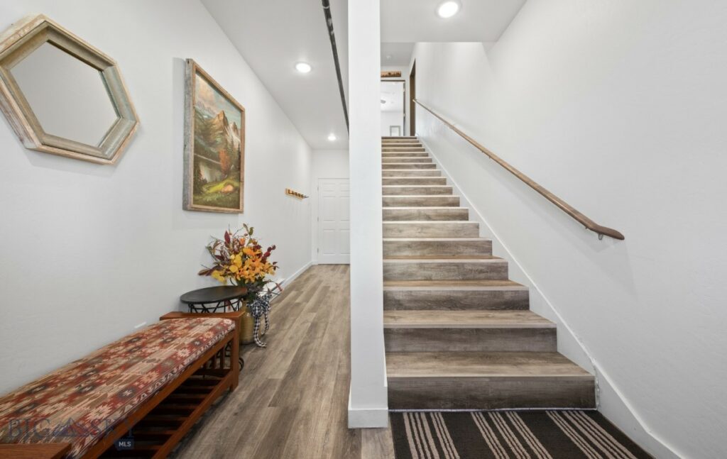 247 New Ventures Drive