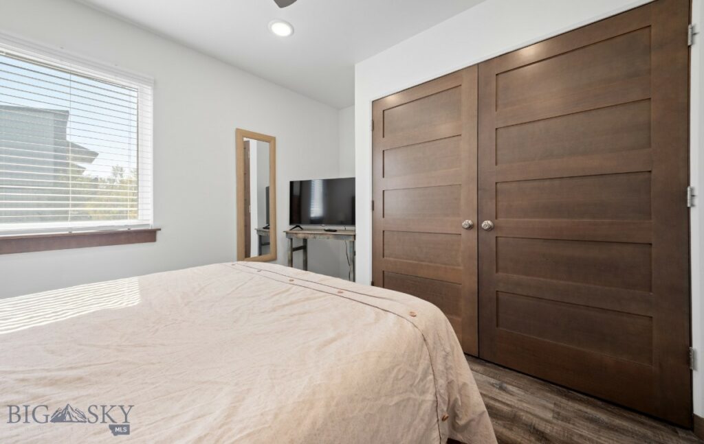 247 New Ventures Drive