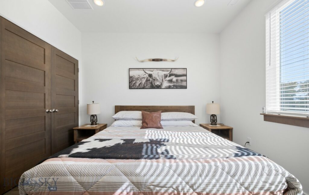 247 New Ventures Drive