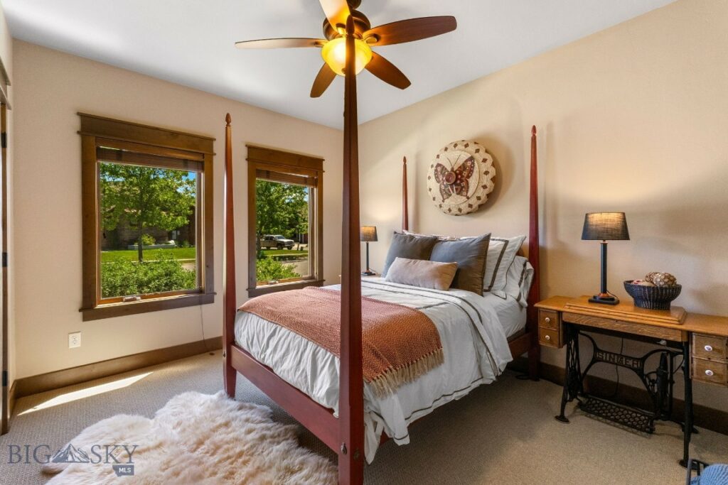 2497 Northview