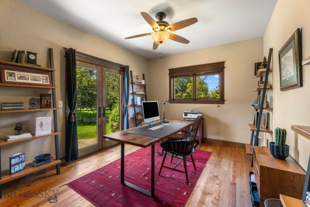 2497 Northview