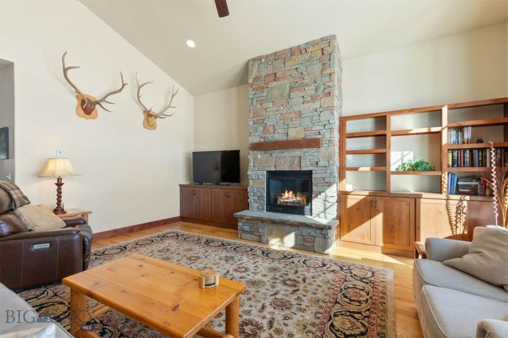 250 Arrow Trail