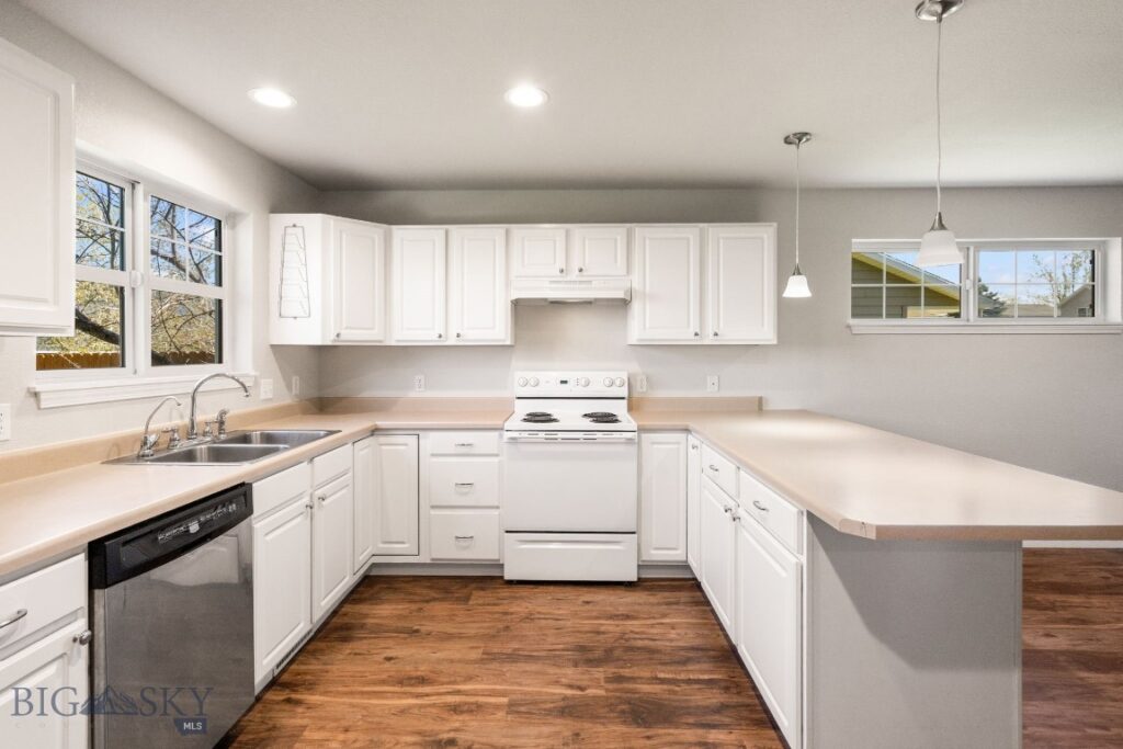 2519 Lily Drive
