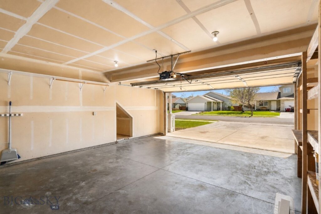 2519 Lily Drive