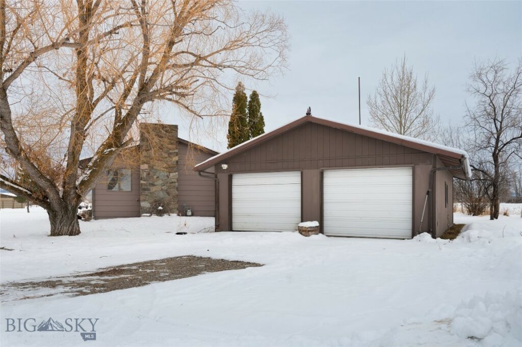 2521 Weaver Lane