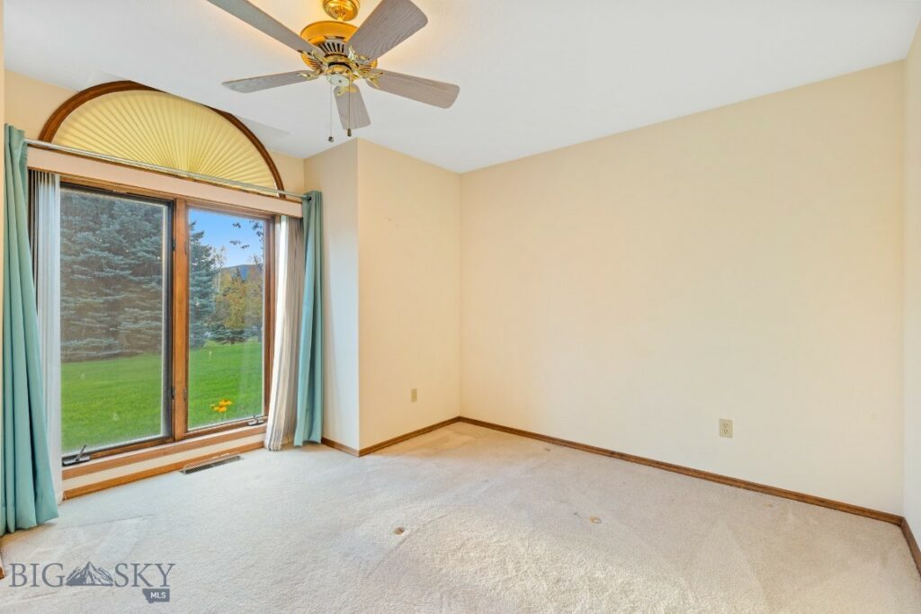 255 Painted Hills Rd