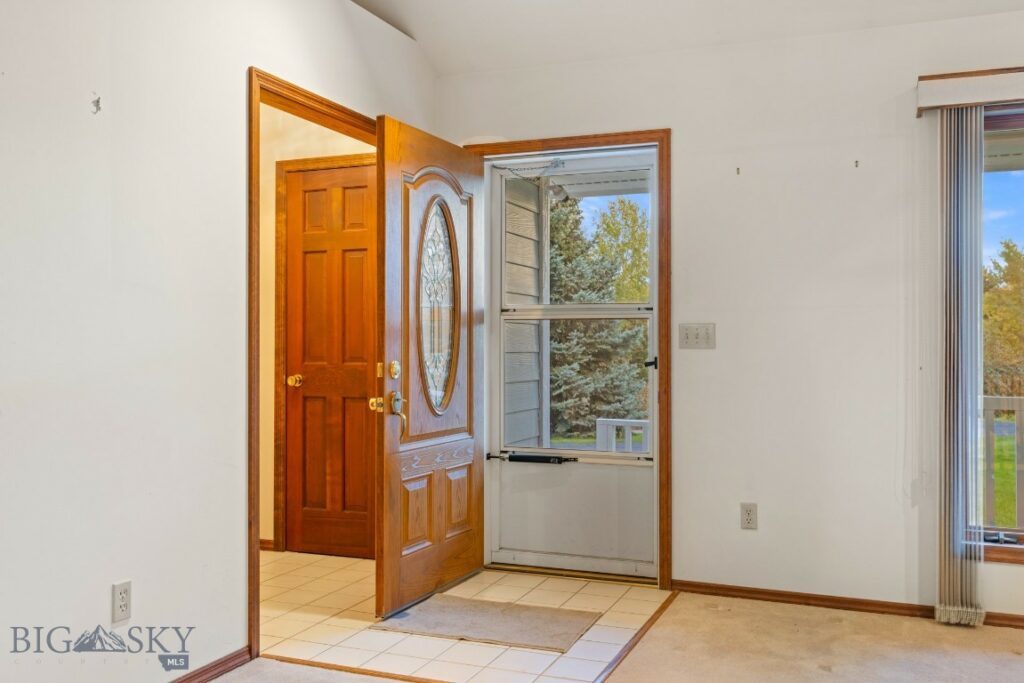 255 Painted Hills Rd