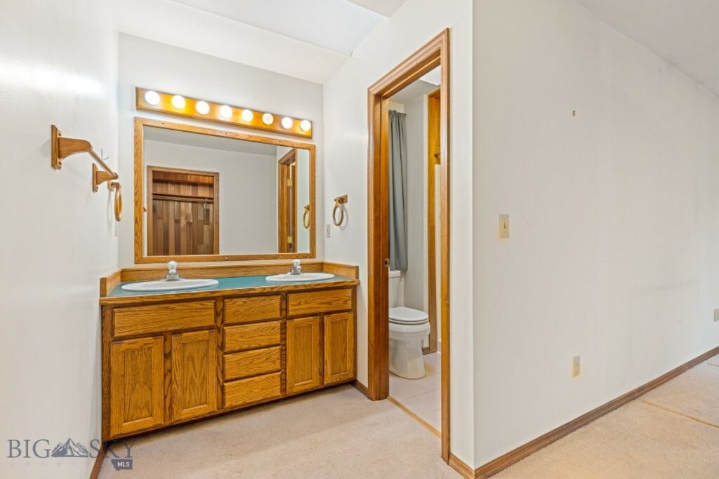 255 Painted Hills Rd