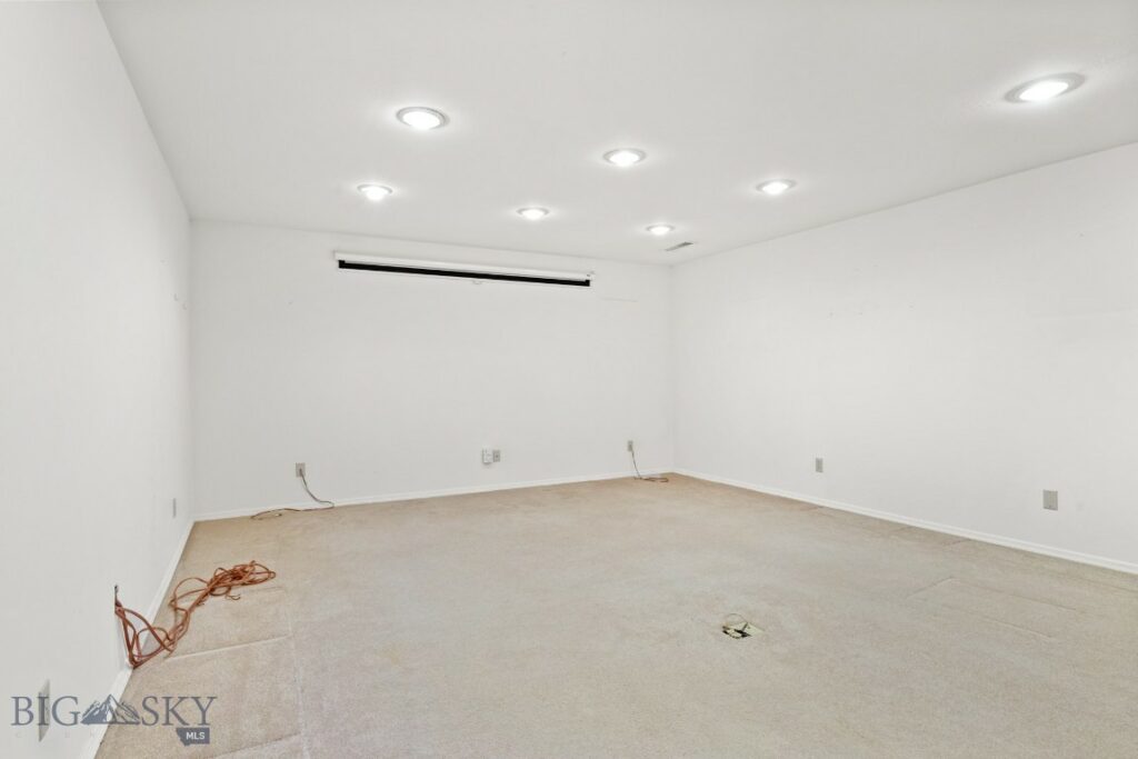 255 Painted Hills Rd