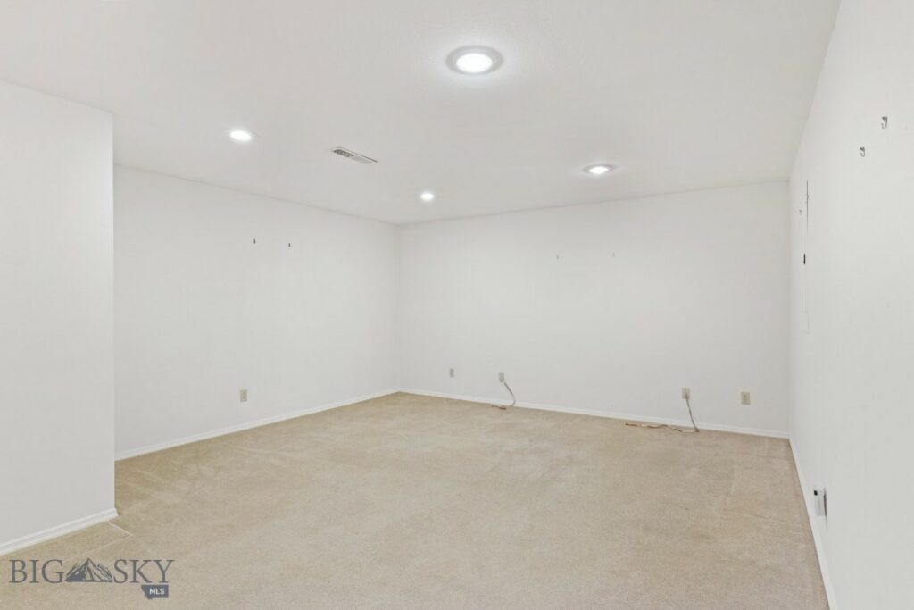 255 Painted Hills Rd