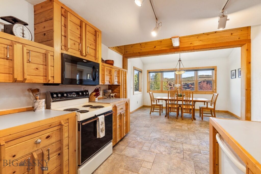 2555 Little Coyote Road