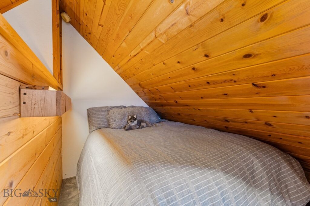 2555 Little Coyote Road