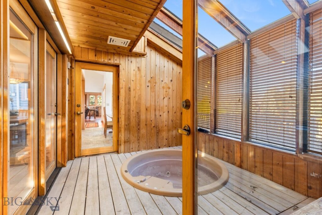 2555 Little Coyote Road