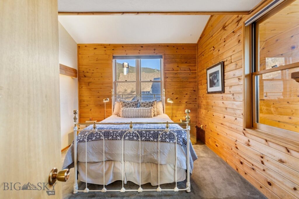 2555 Little Coyote Road