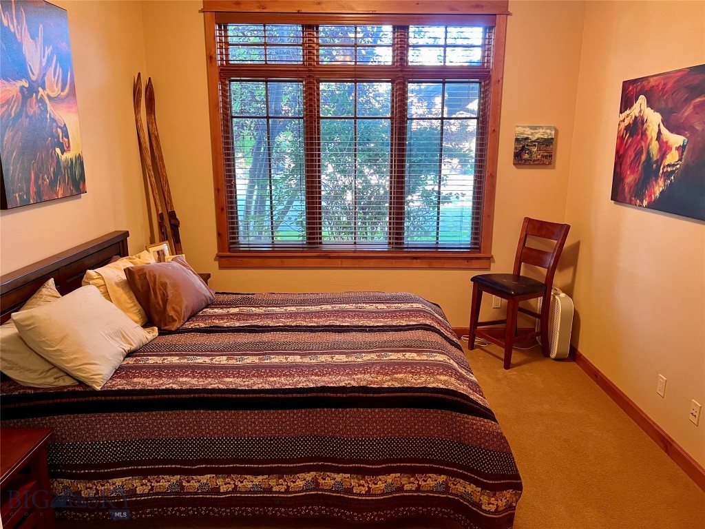 2556 Weeping Rock