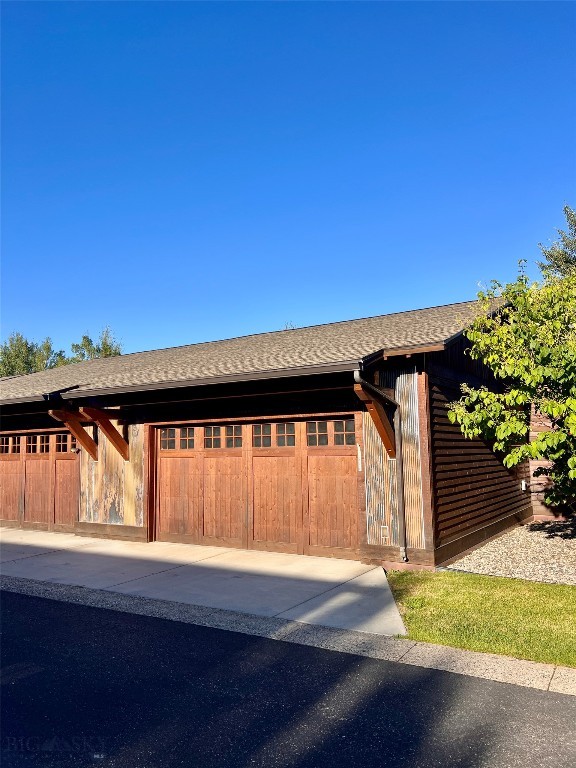 2556 Weeping Rock