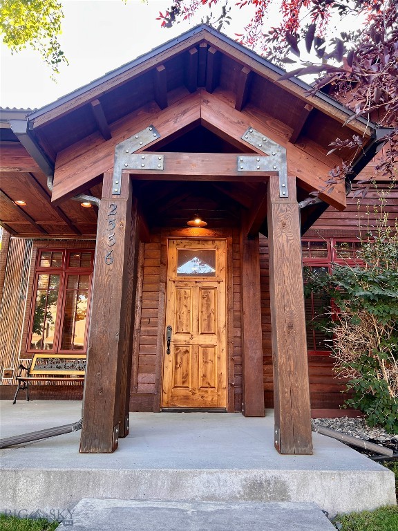 2556 Weeping Rock