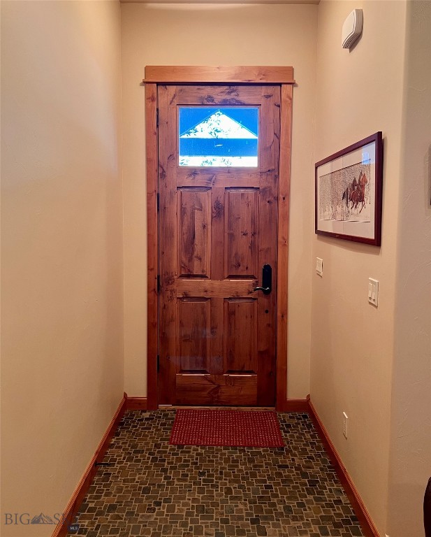 2556 Weeping Rock