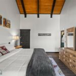 2575 Curley Bear Road