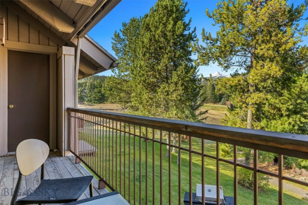 2575 Curley Bear Road