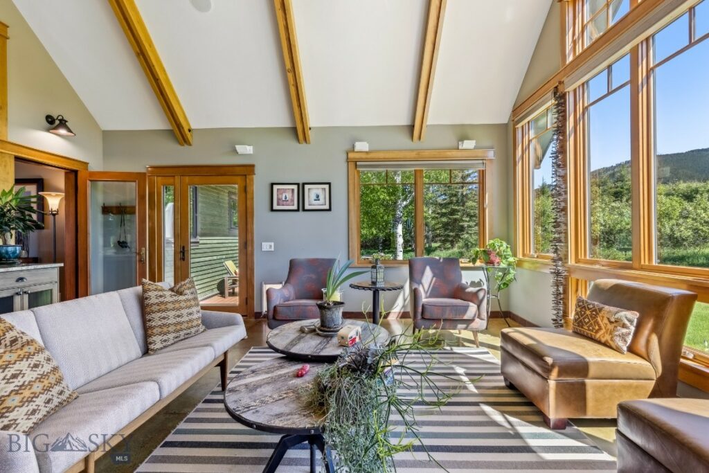 2594 Star Ridge Road