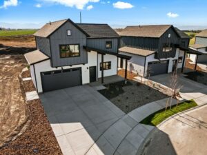 26 Horseshoe Loop, Bozeman MT 59718