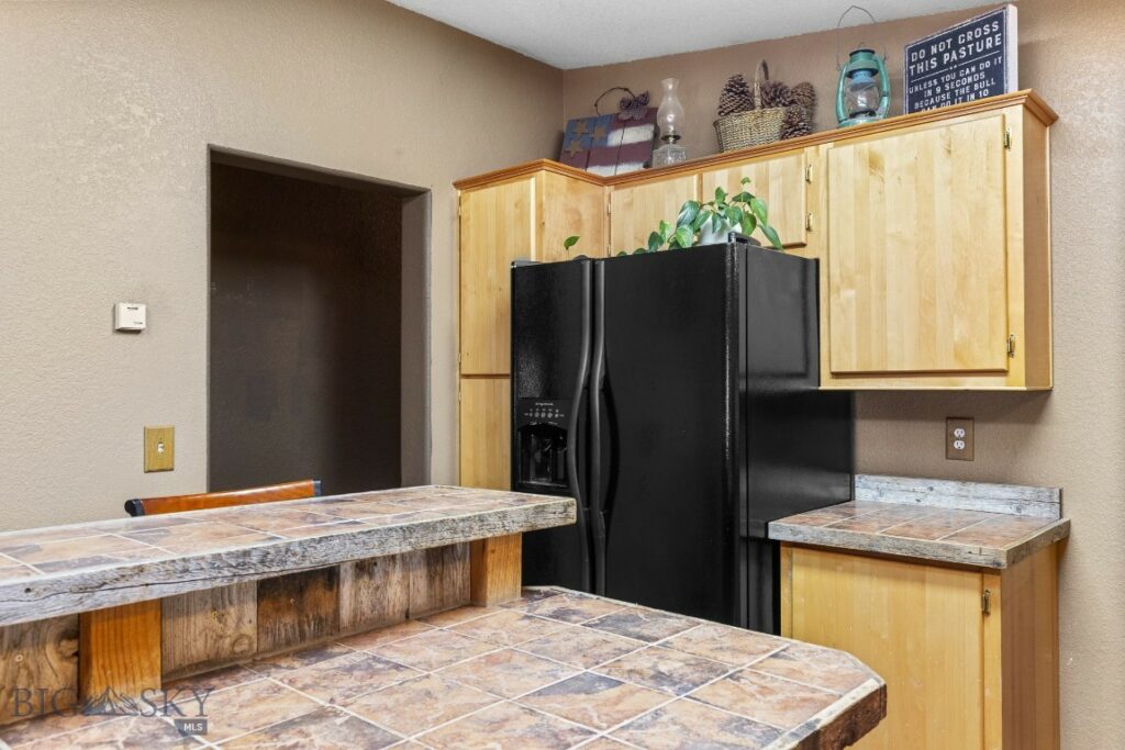 2621 Jackrabbit Lane