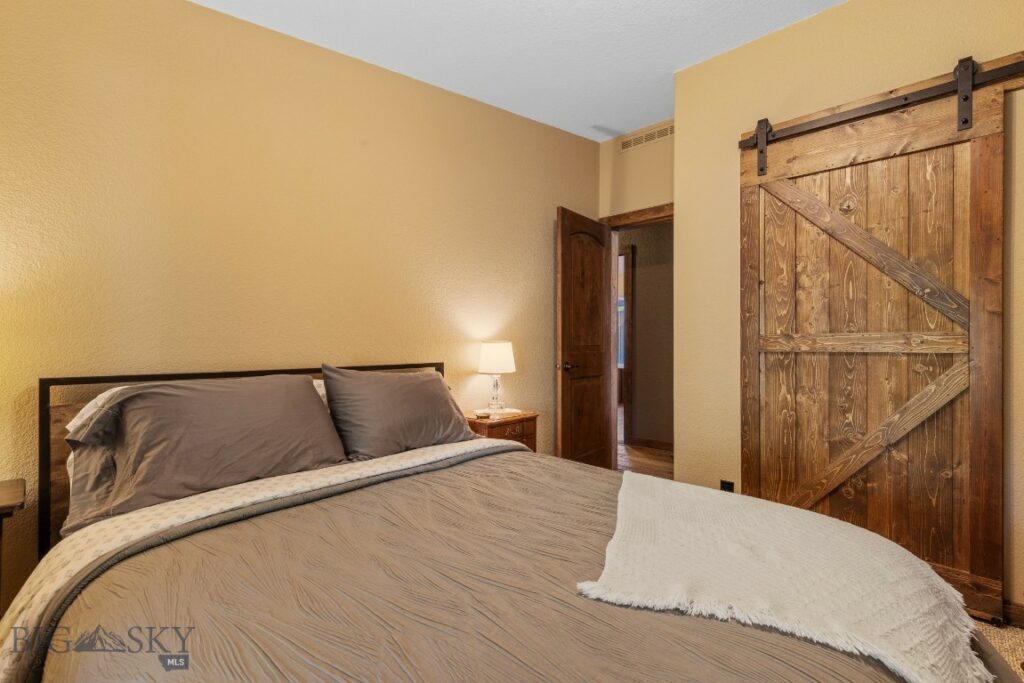 2621 Jackrabbit Lane