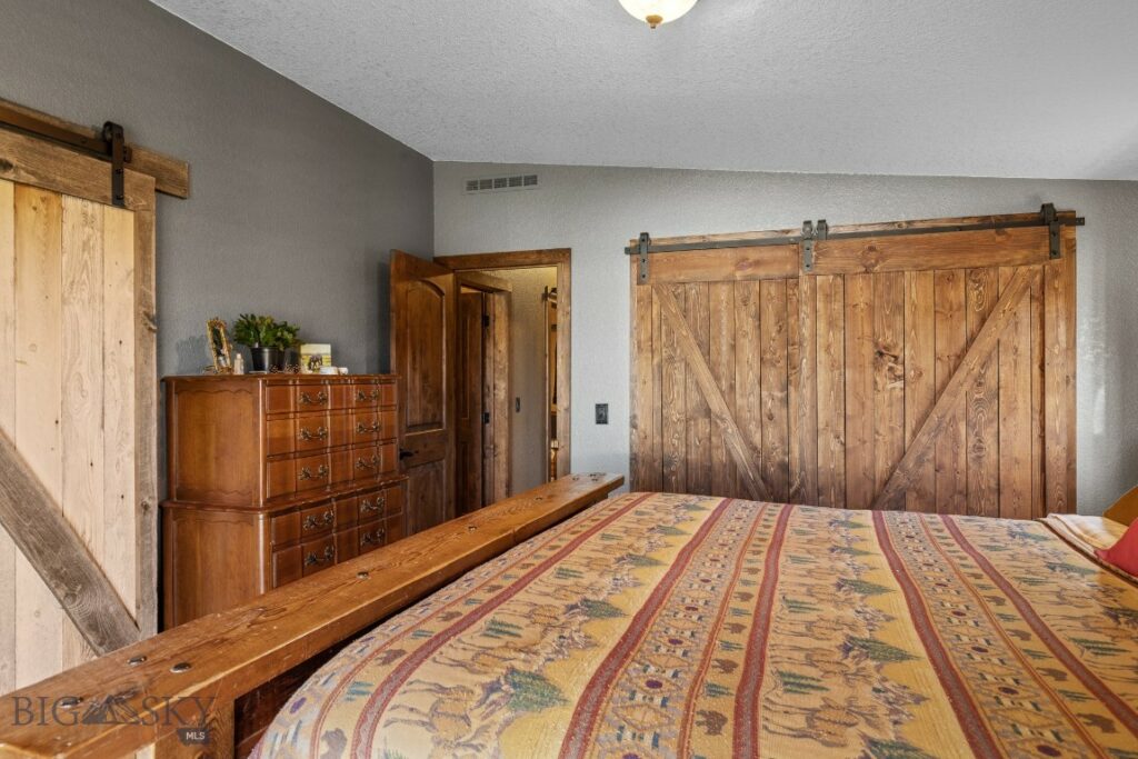 2621 Jackrabbit Lane