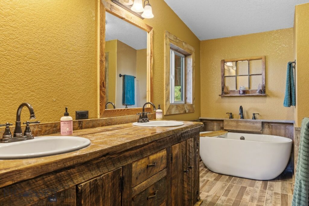 2621 Jackrabbit Lane