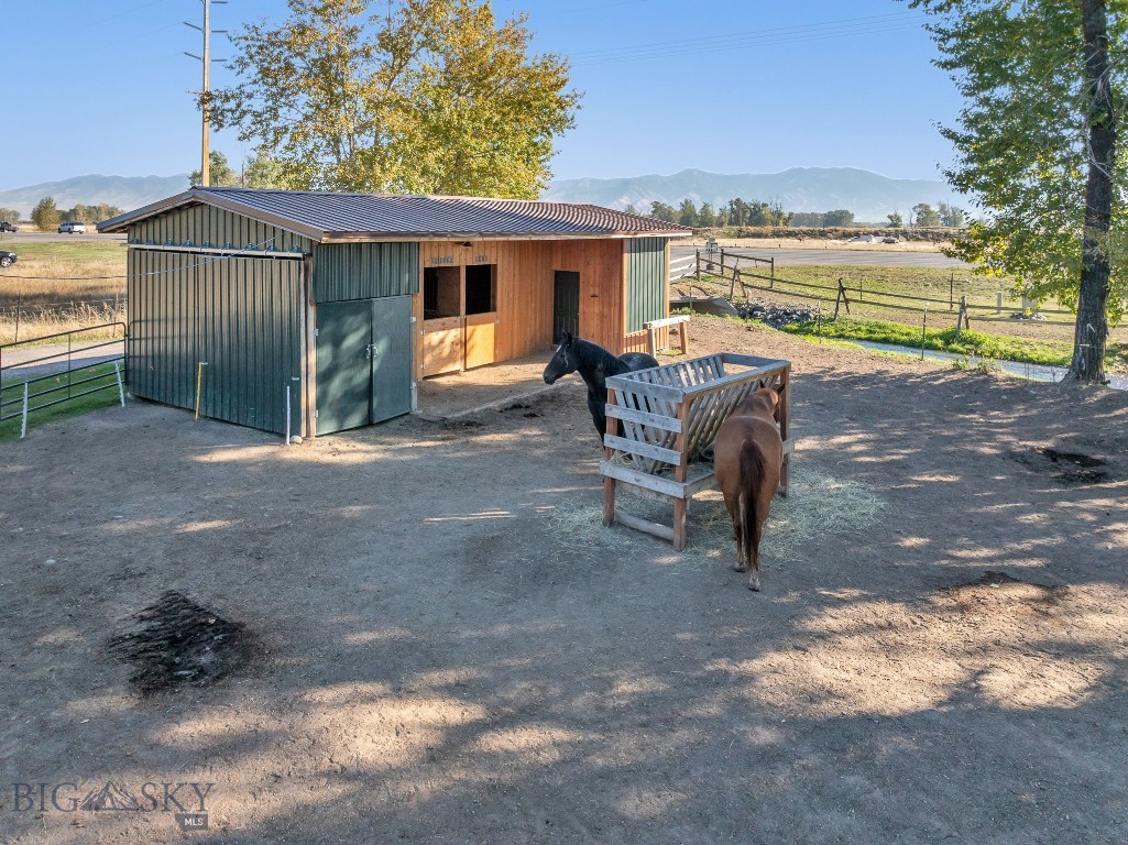 2621 Jackrabbit Lane