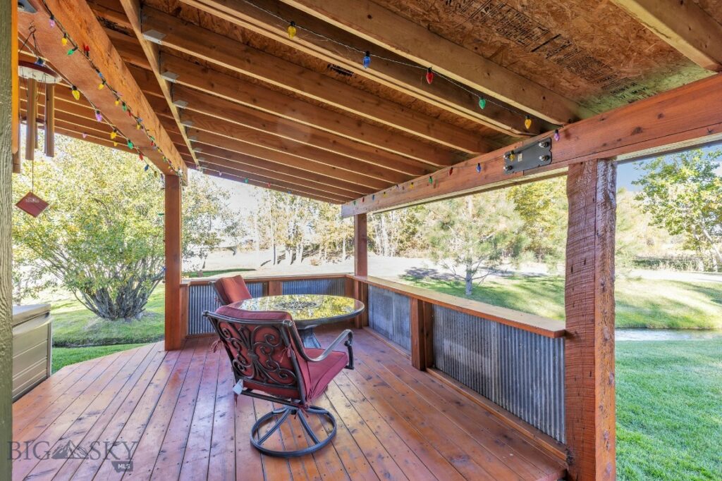 2621 Jackrabbit Lane