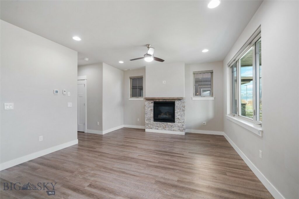 2657 Blackbird Drive