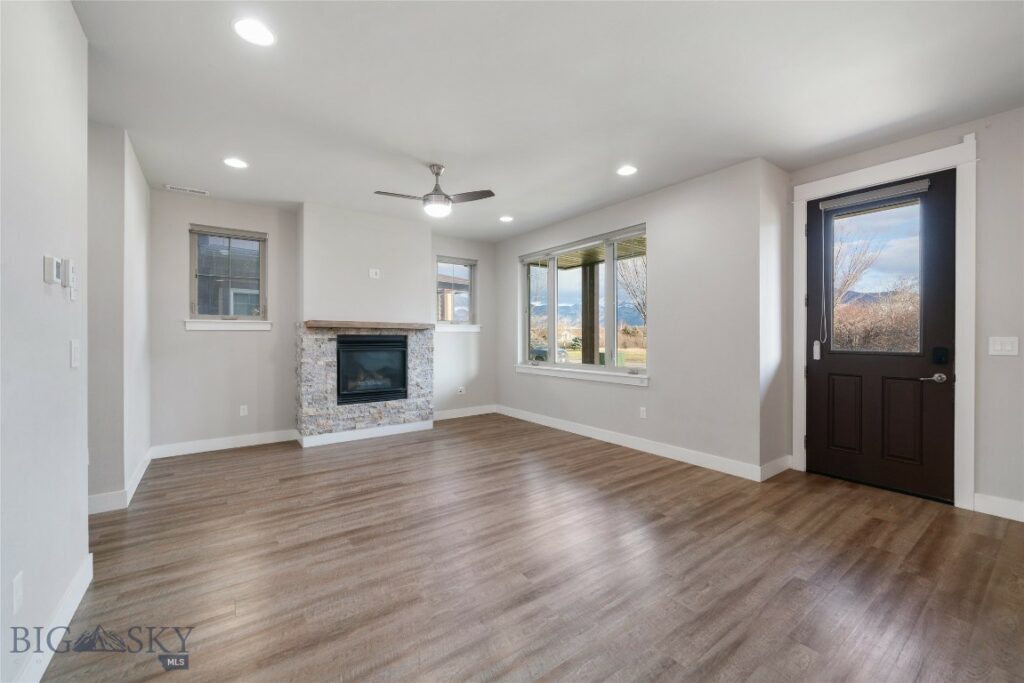 2657 Blackbird Drive