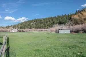 26580 Dry Creek Rd, Belgrade MT 59714