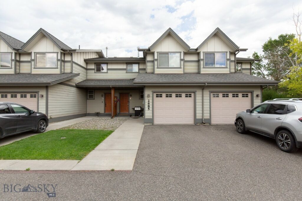 2685 Typha Ct