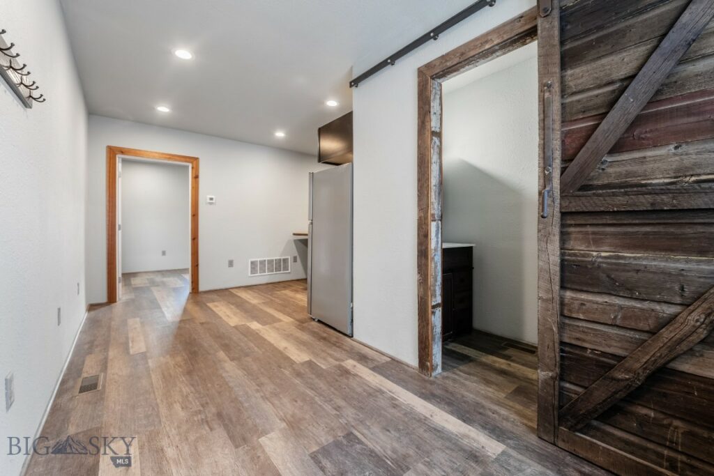 27 Progressive Drive