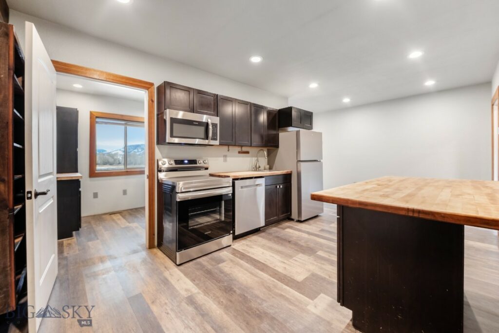 27 Progressive Drive