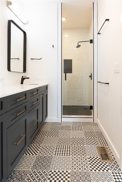 2715 W Graf