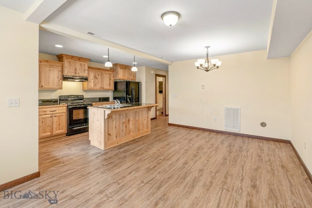 2755 Fen Way
