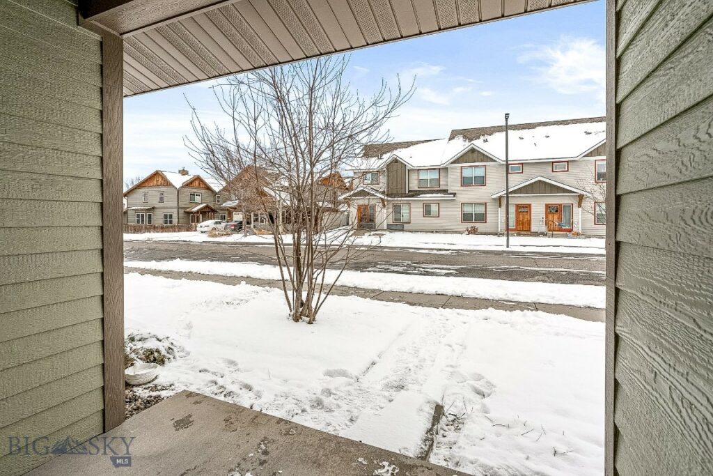 2755 Fen Way