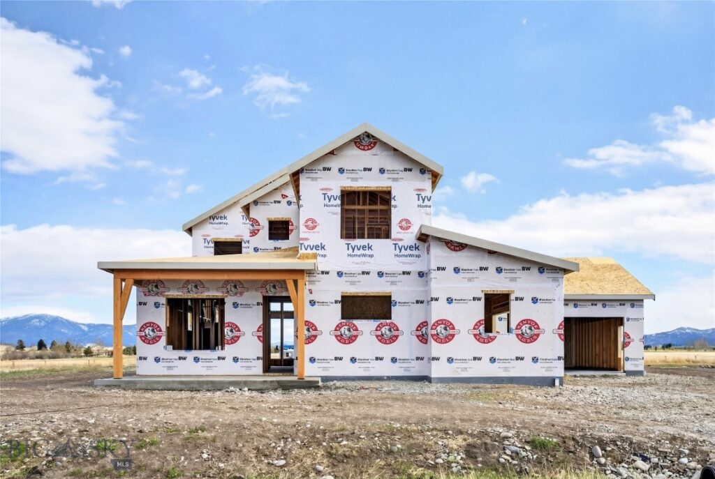 276 Creekbank Loop