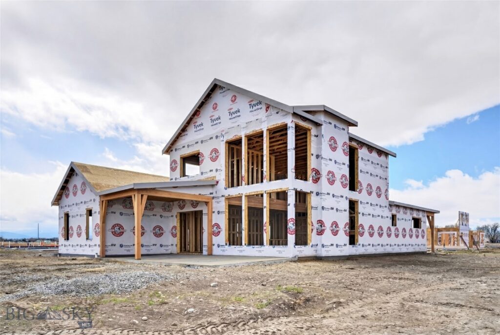 276 Creekbank Loop