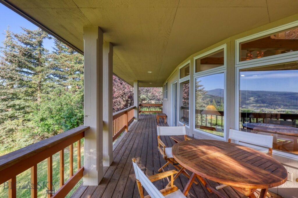 2780 Bobtail Horse Road