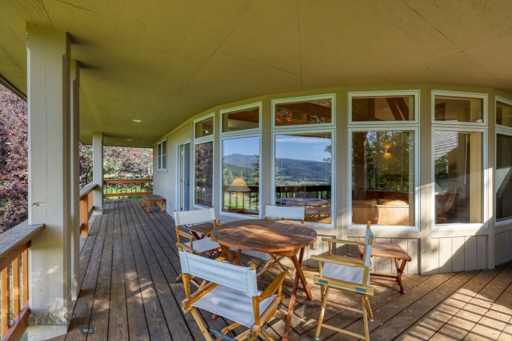 2780 Bobtail Horse Road