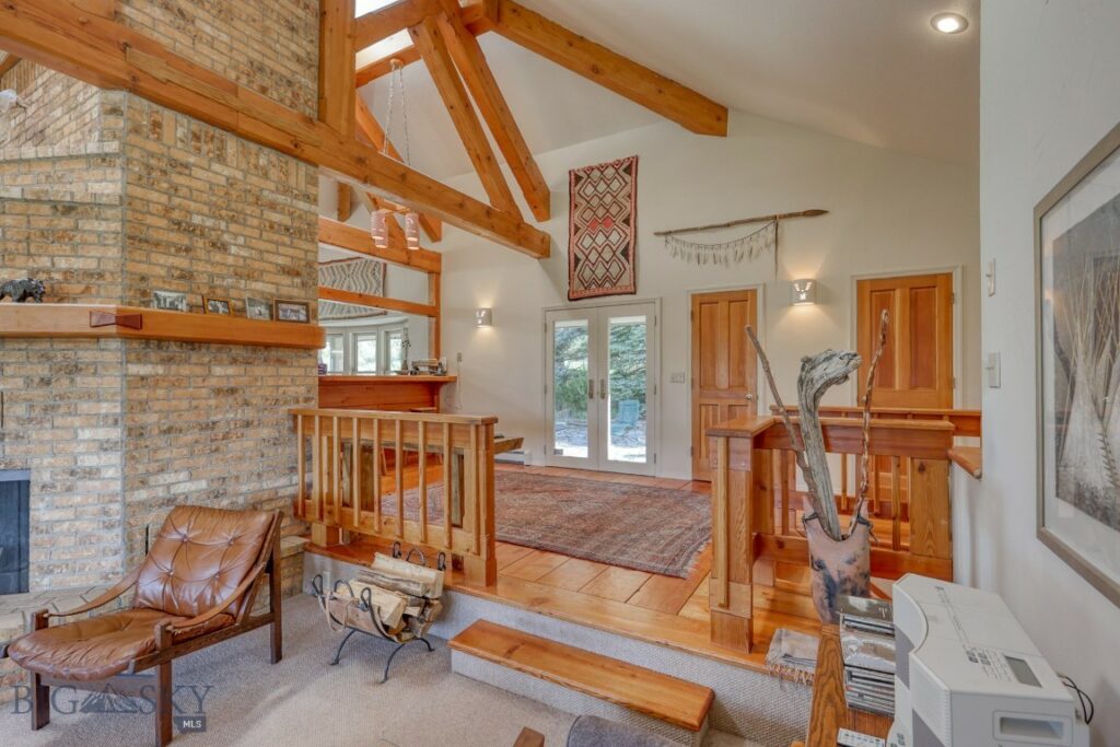 2780 Bobtail Horse Road