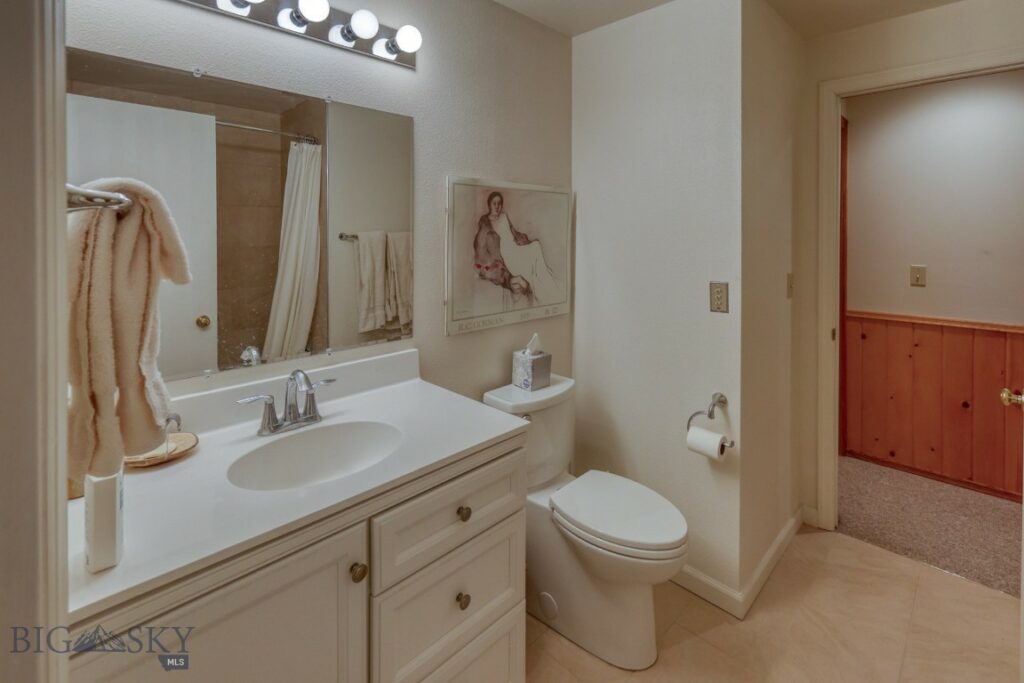 2780 Bobtail Horse Road